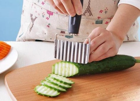 Wavy Edged Stainless Steel Vegetable Slicer Potato Cutter